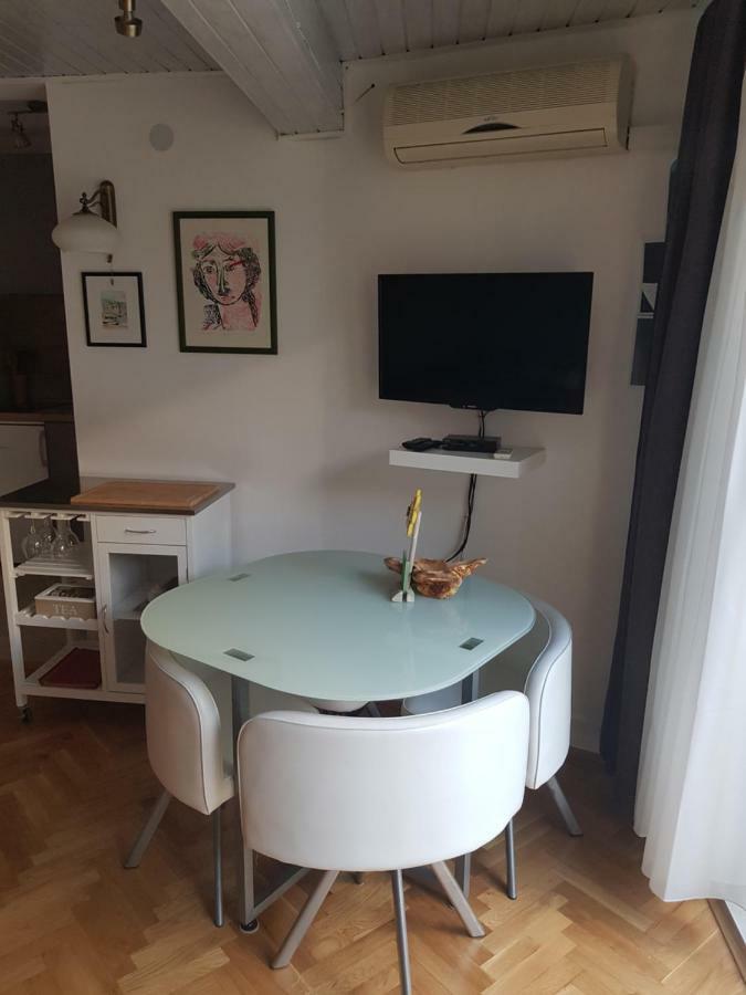 L&M Studio Apartman Apartment Pula Exterior photo