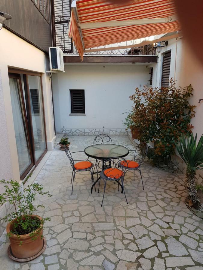 L&M Studio Apartman Apartment Pula Exterior photo